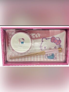 Hello Kitty ceramic sushi plate set